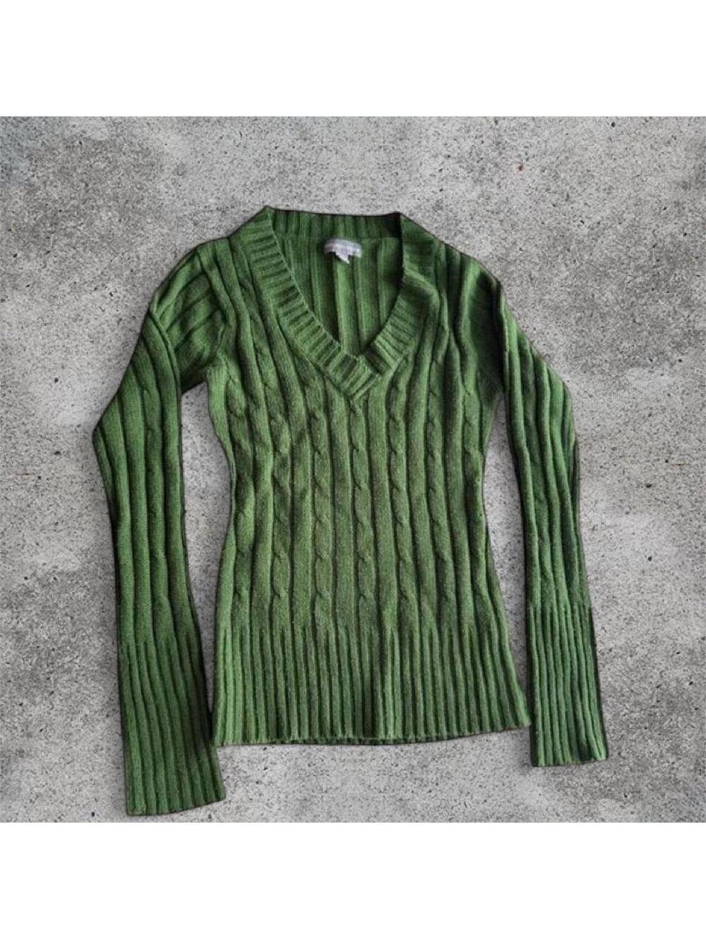 Beechers brook green v neck sweater